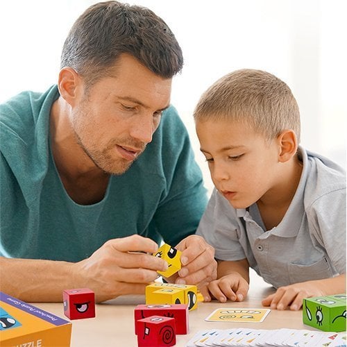 Puzzle Building Cubes